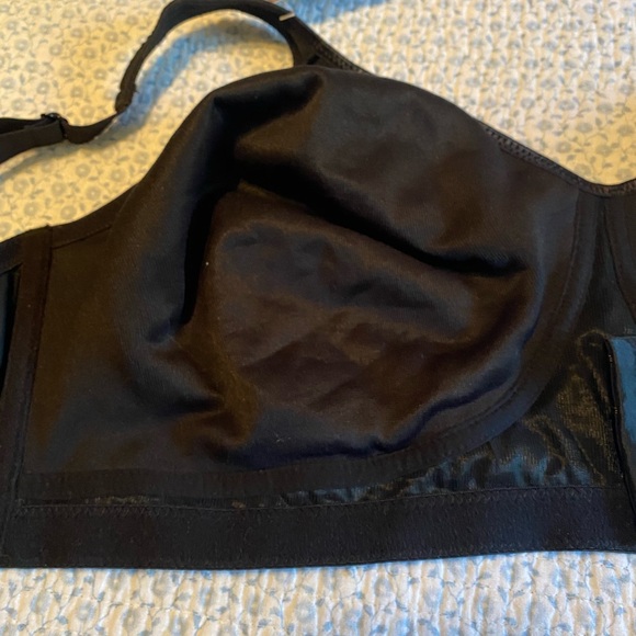 Avenue Wire Free Bra. - Picture 4 of 5